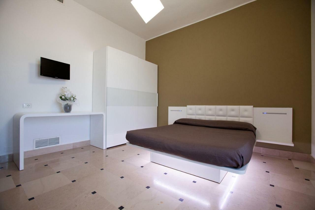 Hyencos Hotel Callyon Torre San Giovanni Extérieur photo
